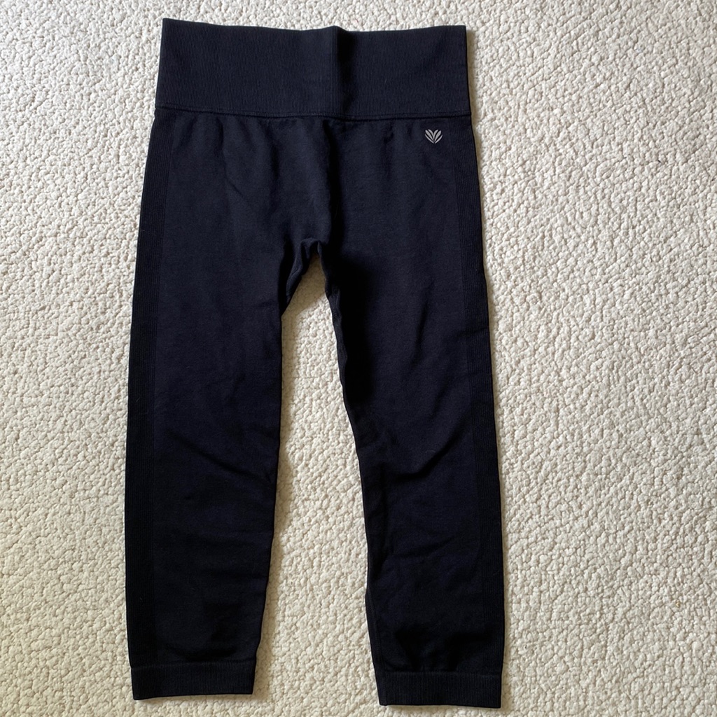 Forever 21 Cropped Seamless Leggings
